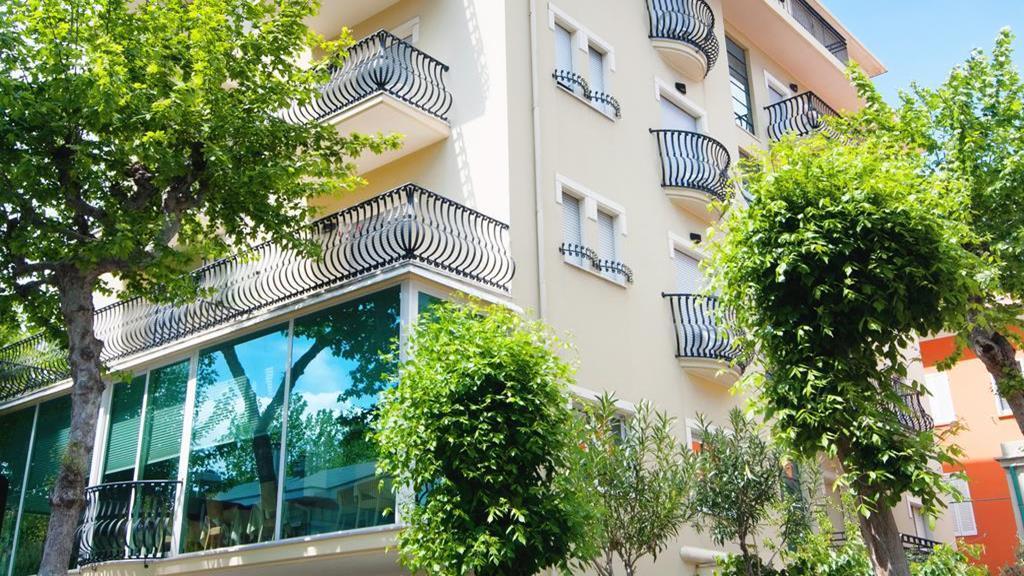 Hotel Aria Di Mare - Bed & Brunch In Centro A Riccione Luaran gambar